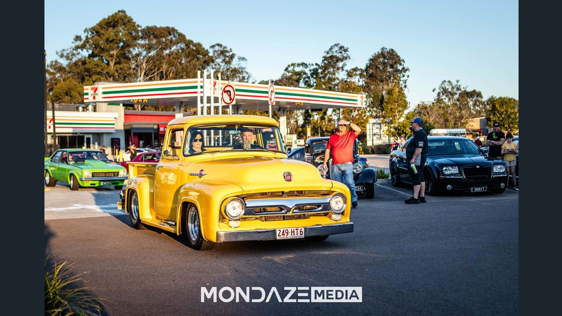 Mondaze Car Meet
